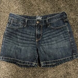 Old Navy Blue Jean Shorts Classic Style